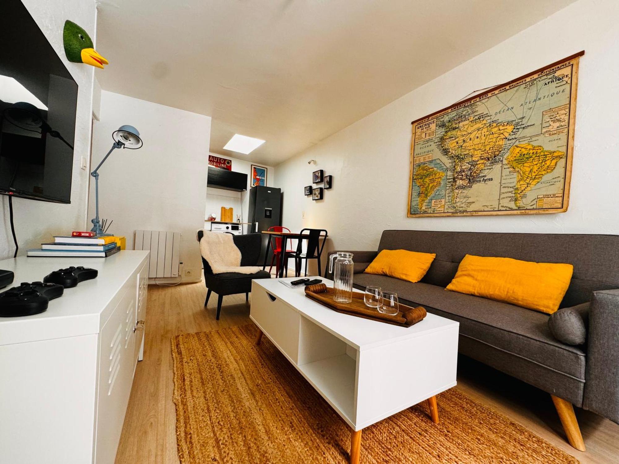 Le Petit Re, Hypercentre, Garage Prive, Terrasse Daire Niort Dış mekan fotoğraf